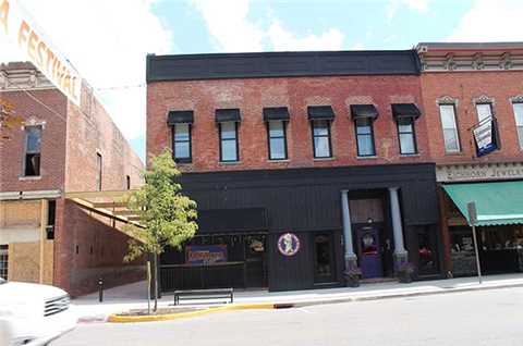 Famous Monster Pizza